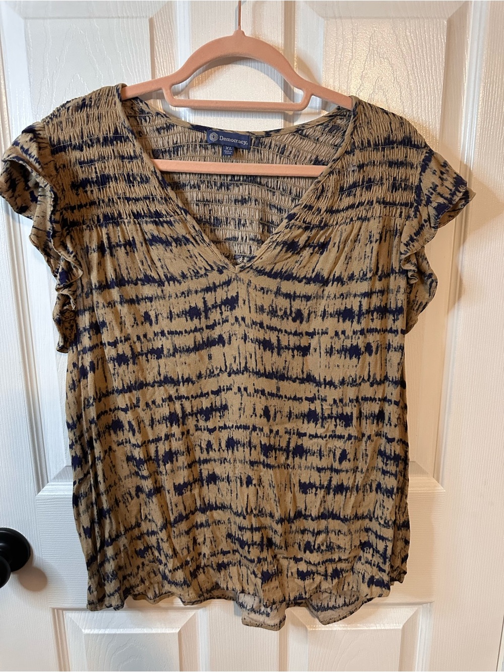 Democracy Tan and Navy Tie-Dye V-Neck Short Sleeve Top